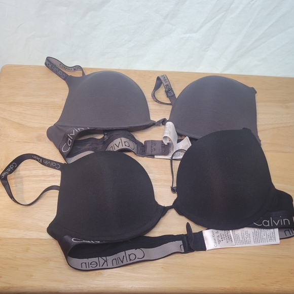 Calvin Klein 2 Pack Bras - Black and Charcoal - Picture 3 of 4